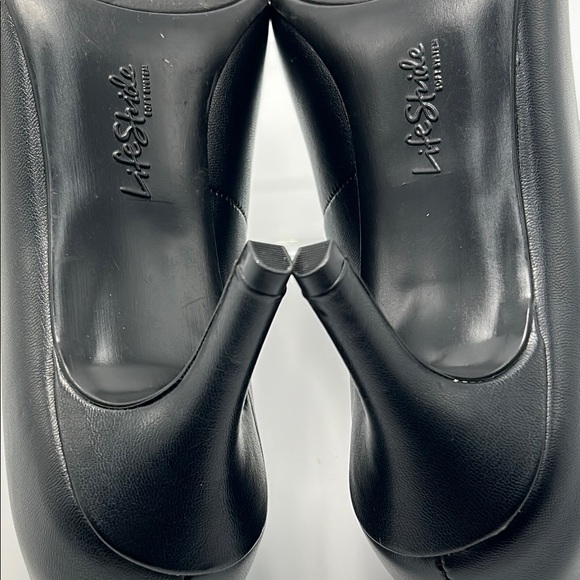 NWOT Lifestride Sevyn Pump 8w Black $49 Pointy Toe Professional Classic - Picture 10 of 15